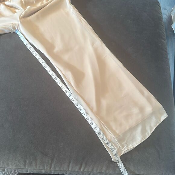 Women’s Chiffon 3 Piece PantSuit Long Jacket
Ribbon Detail Size 14 NWOT - Picture 13 of 14